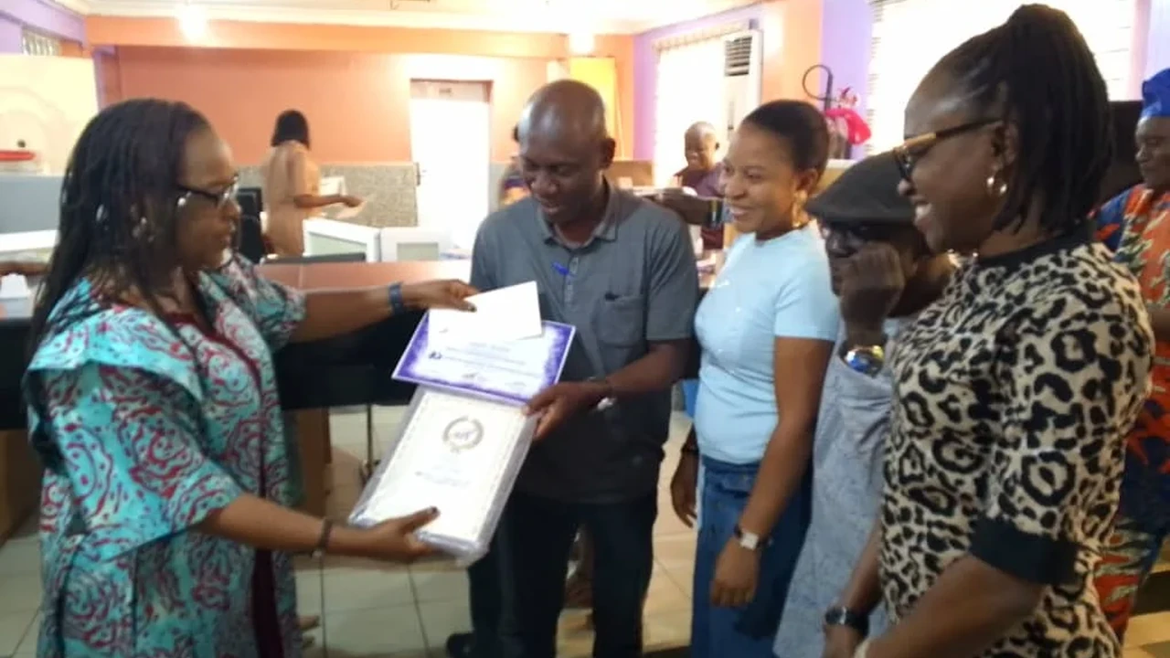 long service award to staff that have completed years of service